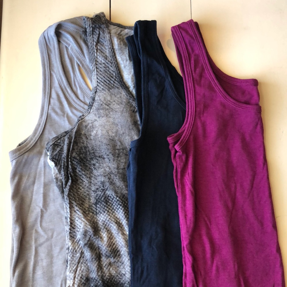 4 Tank Tops